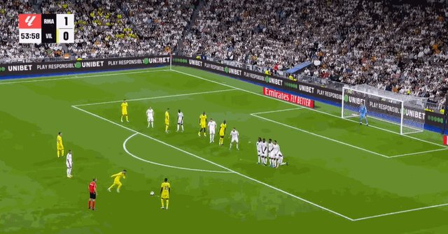 1728164618539050726.gif 巴埃纳.gif